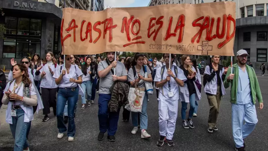 "La casta no es salud"