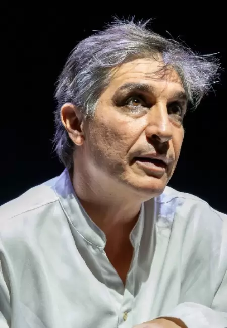 Sebasti�n Pajoni protagoniza Peque�o William, una versi�n contempor�nea y po�tica de Hamlet