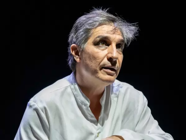 Sebasti�n Pajoni protagoniza Peque�o William, una versi�n contempor�nea y po�tica de Hamlet