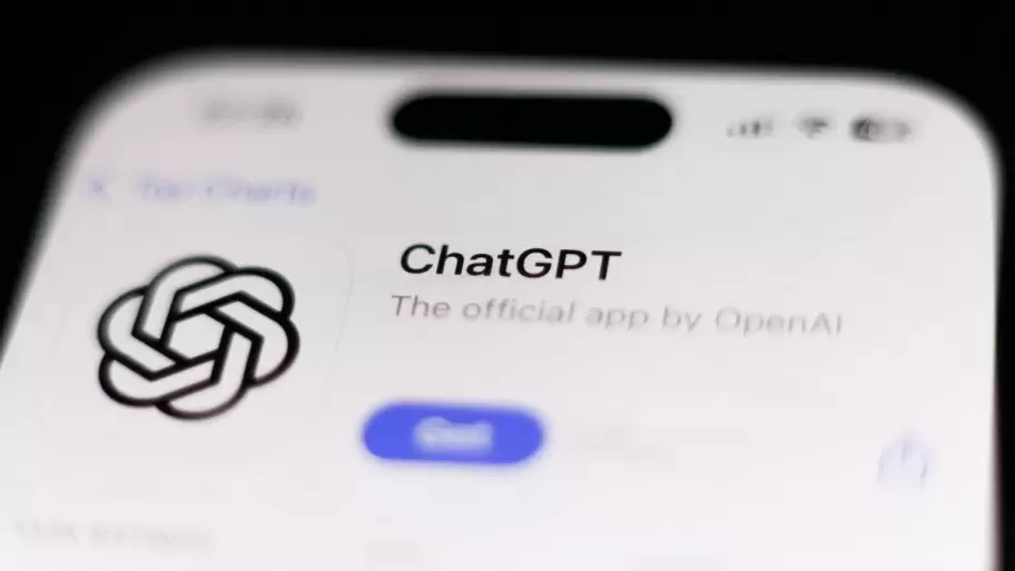 OpenAI acaba de lanzar ChatGPT Ads, un sistema publicitario que comenzar� a integrarse en las versiones gratuitas y Go del chatbot