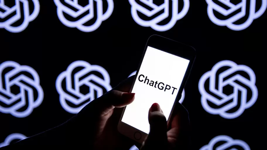 OpenAI acaba de lanzar ChatGPT Ads, un sistema publicitario que comenzar� a integrarse en las versiones gratuitas y Go del chatbot