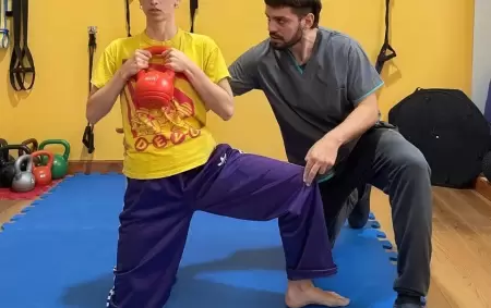 Kevin Bettini, el kinesi�logo que mezcla actuaci�n, cuerpo y movimiento