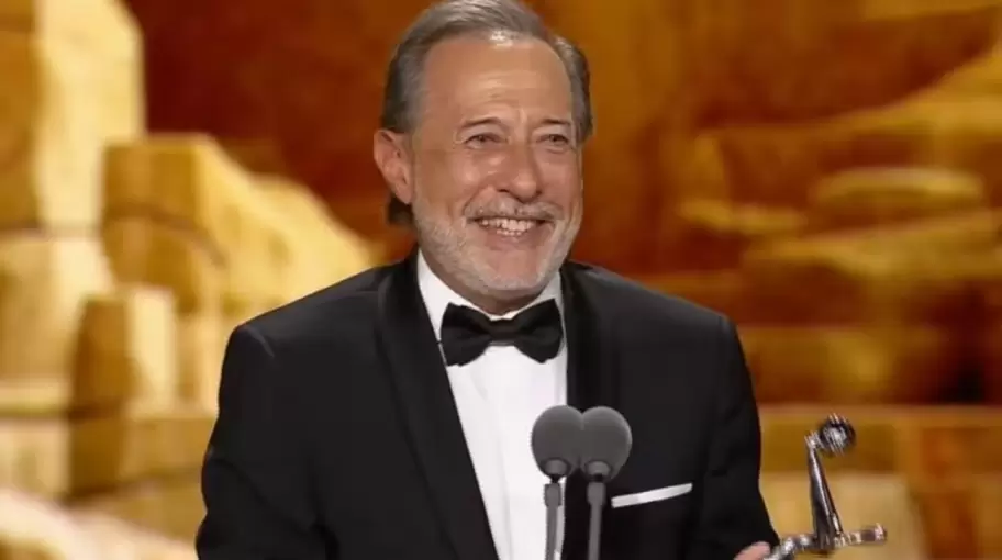 Guillermo Francella fue distinguido con el Premio Platino de Honor a la trayectoria