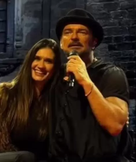 Ricardo Arjona y Momi Giardina