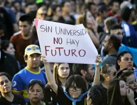 Una postal de la Tercera Marcha Federal Universitaria desde que asumi� la presidencia Javier Milei.