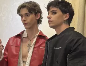 Felipe Fort y Mernuel se aprovecharon de los rumores que los unieron a trav�s de una supuesta relaci�n homosexual entre ambos.