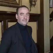 Los ojos puestos en el hermano de Adorni: investigan un presunto enriquecimiento il�cito y levantaron el secreto bancario