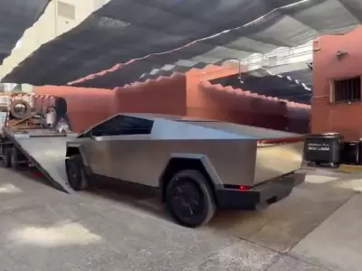 El Cybertruck de la "batalla cultural"