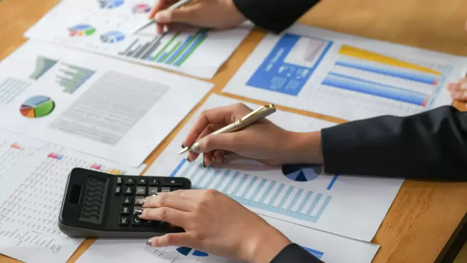 Alertan sobre el impacto que tienen los malos liderazgos en el agotamiento laboral, la fuga de talento y la caída de la innovación.