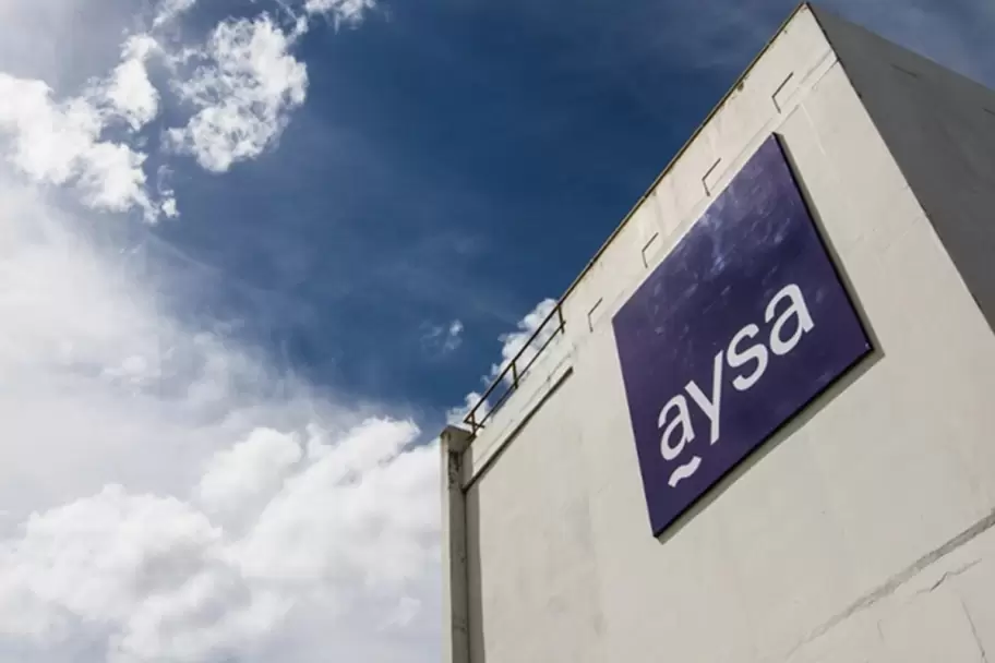 AySA en venta: Milei acelera la privatización del agua