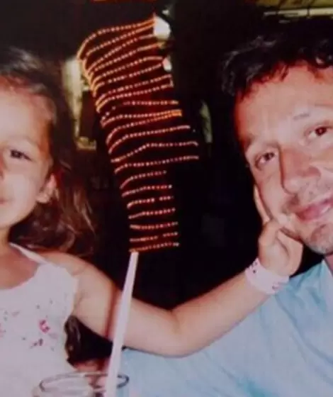 Benjam�n Vicu�a con su hija Blanca