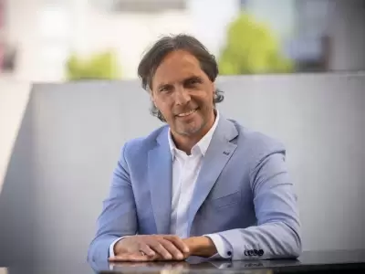 Gustavo L�pez