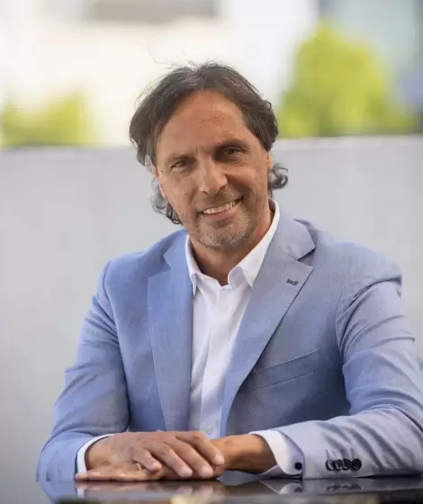 Gustavo L�pez
