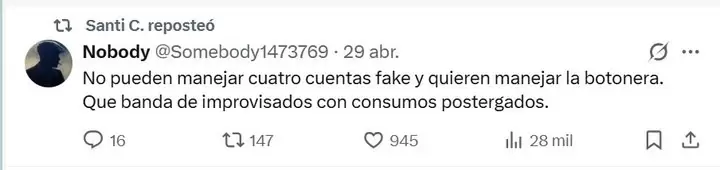 Algunos de los mensajes que reposteó Caputo