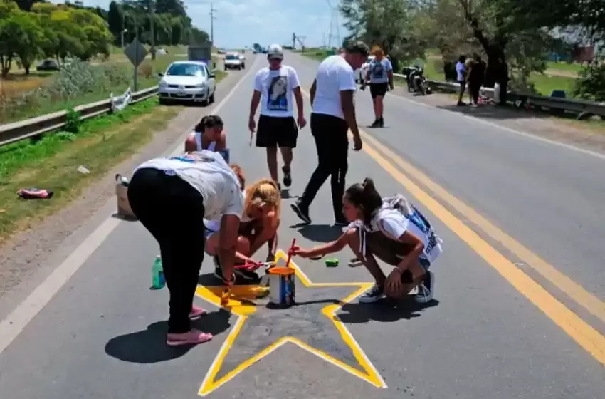 Pintaron una estrella amarilla por Magal� G�mez Acosta