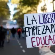 Salarios de miseria y deterioro edilicio: estudiantes del Nacional Buenos Aires avanzan con tomas y denuncian "vaciamiento" educativo