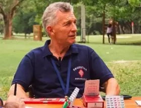 Macri jugando al bridge