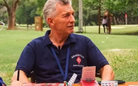 Macri jugando al bridge