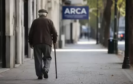 ARCA dejar� de apelar fallos favorables a jubilados que reclamaron contra el cobro del impuesto sobre sus haberes