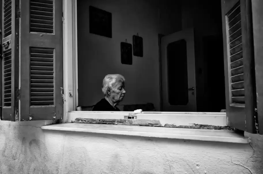 La soledad no deseada es una epidemia silenciosa