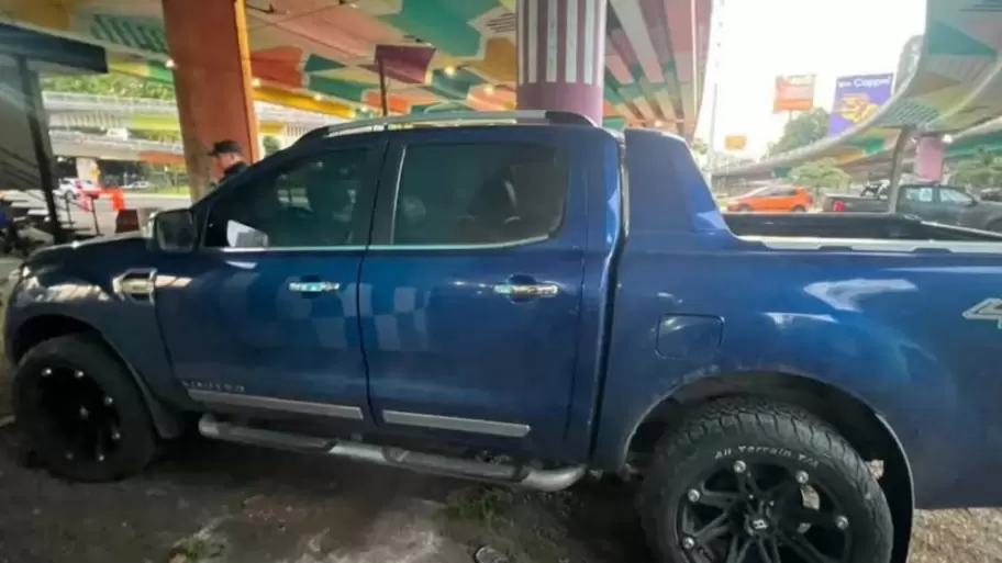 Detuvieron a Facundo Parra y Hernán Fredes tras un tenso forcejeo con la Policía