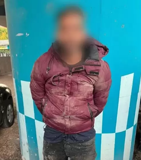 Detuvieron a Facundo Parra y Hernán Fredes tras un tenso forcejeo con la Policía