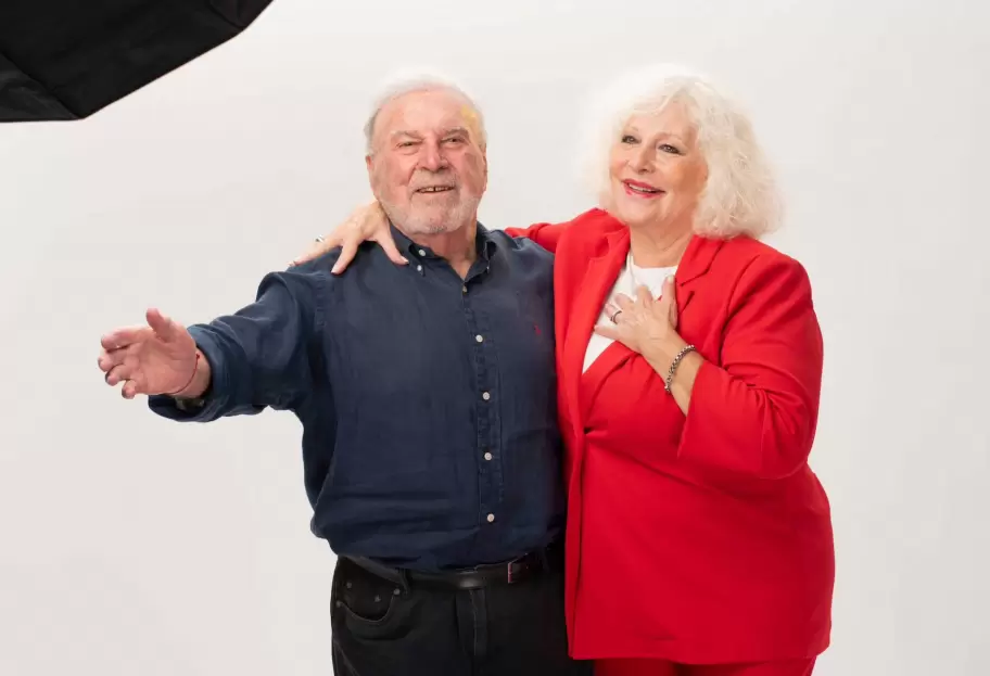 Rodolfo Ranni y Luisa Albinoni protagonizan "Negociemos, una historia de amor".