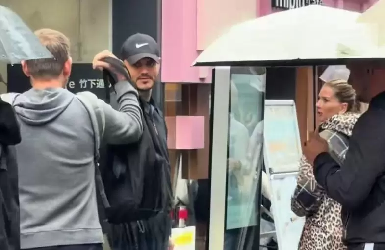 Mauro Icardi y China Suárez fueron vistos paseando por Japón