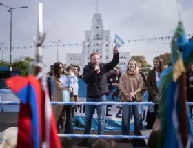Locrazo en Lomas de Zamora por el 25 de mayo