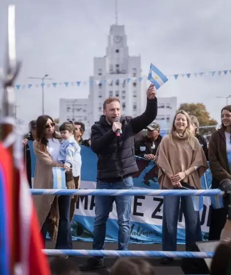 Locrazo en Lomas de Zamora por el 25 de mayo