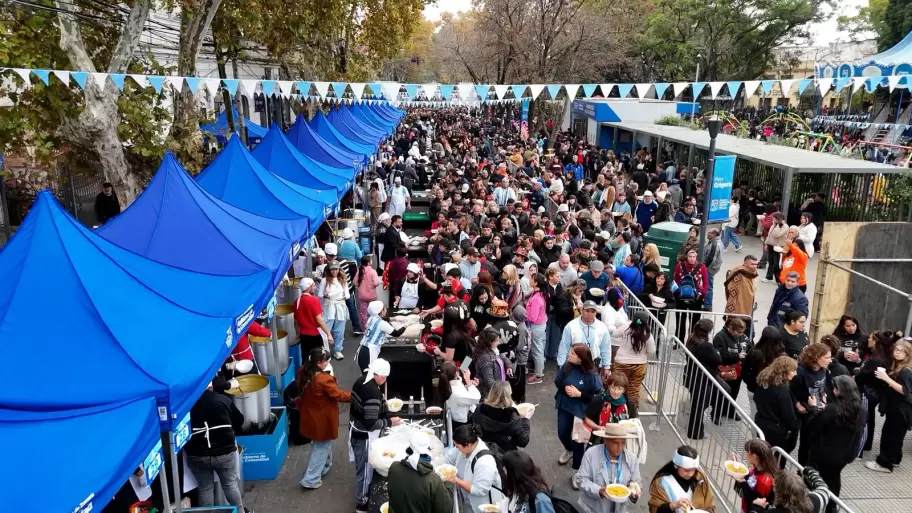 Locrazo en Lomas de Zamora por el 25 de mayo