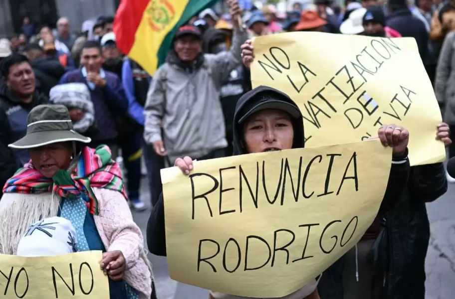 Bolivia al límite: hambre y rutas bloqueadas