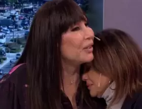 Moria Cas�n consuela a Mar�a Fernanda Callej�n tras referirse a su separaci�n con Ricardo Diotto.