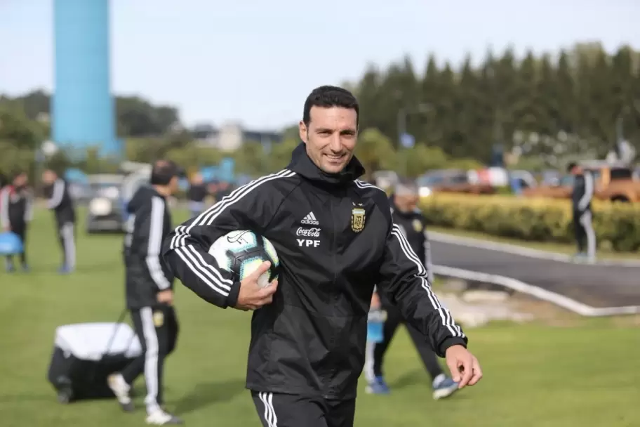 Scaloni habl� de todo: Messi, las lesiones y su futuro