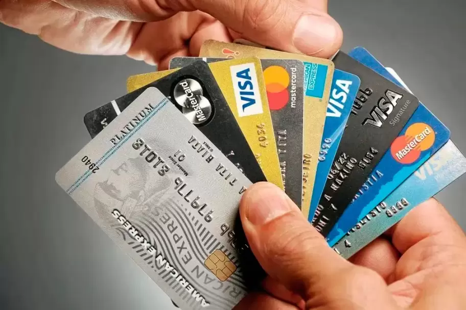 Deudas con tarjeta de cr�dito