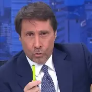 Feinmann redobló los ataques contra el alumno Néstor Pitrola: lo tildó de "golpista"