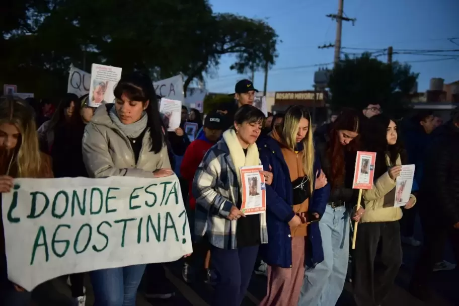Familiares y amigos piden que se esclarezca el caso del femicidio de Agostina Vega