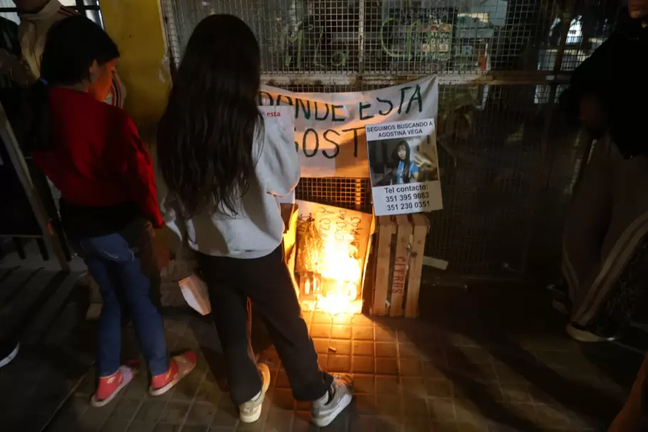 Familiares y amigos piden que se esclarezca el caso del femicidio de Agostina Vega