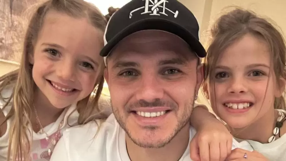 Mauro Icardi y sus hijas