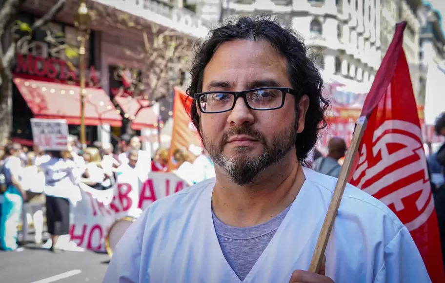Diego Saavedra es t�cnico de esterilizaci�n e integrante de la Junta Interna de ATE en el Hospital Garrahan.