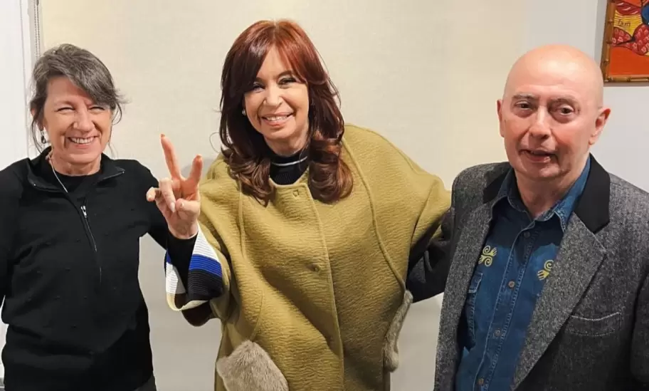 Virginia Mones Ruiz, CFK y el Indio Solari
