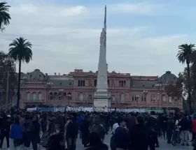 La "misa ricotera" en Plaza de Mayo