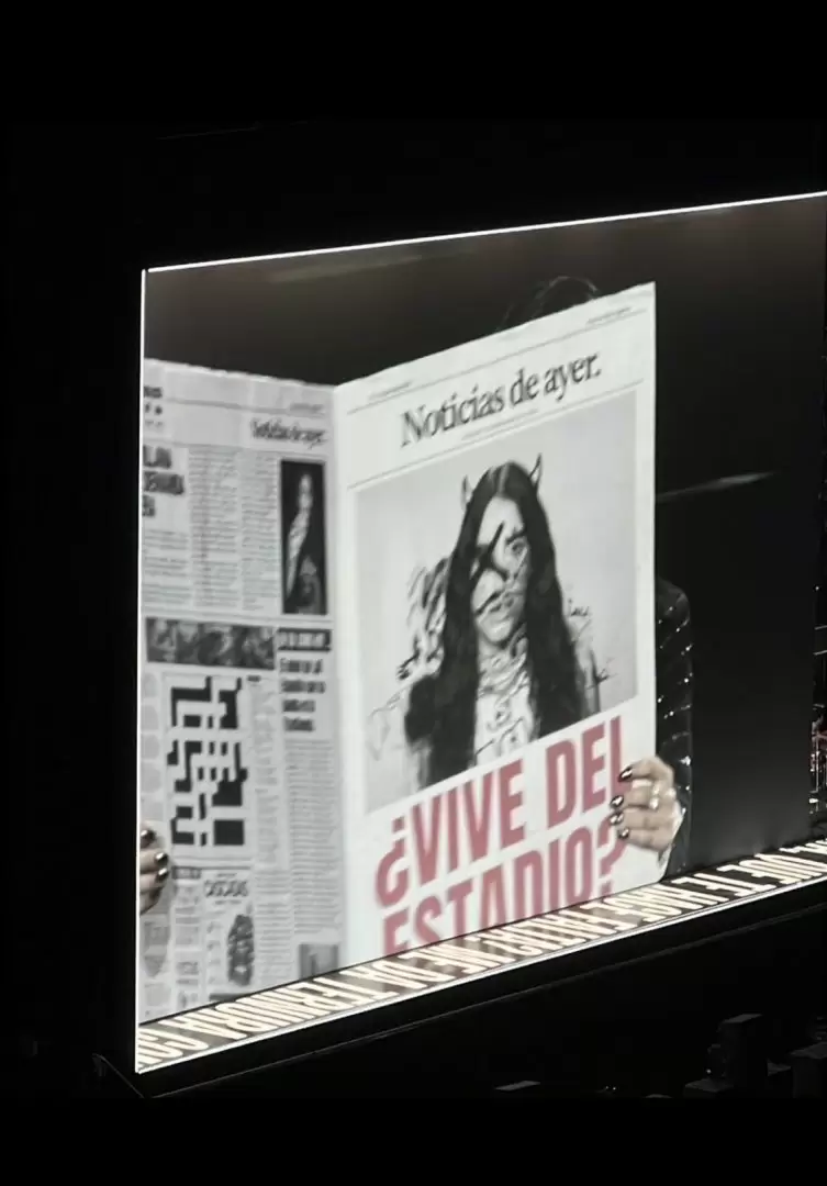 El diario de Lali Espósito con un palito para Javier Milei