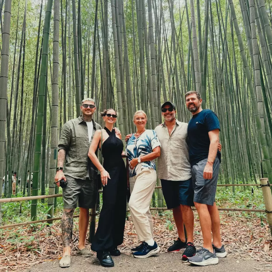 Mauro Icardi y la China Suárez viajaron con amigos y familia