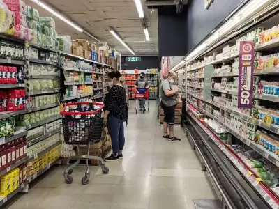 La inflaci�n baja, pero comer sigue siendo m�s caro