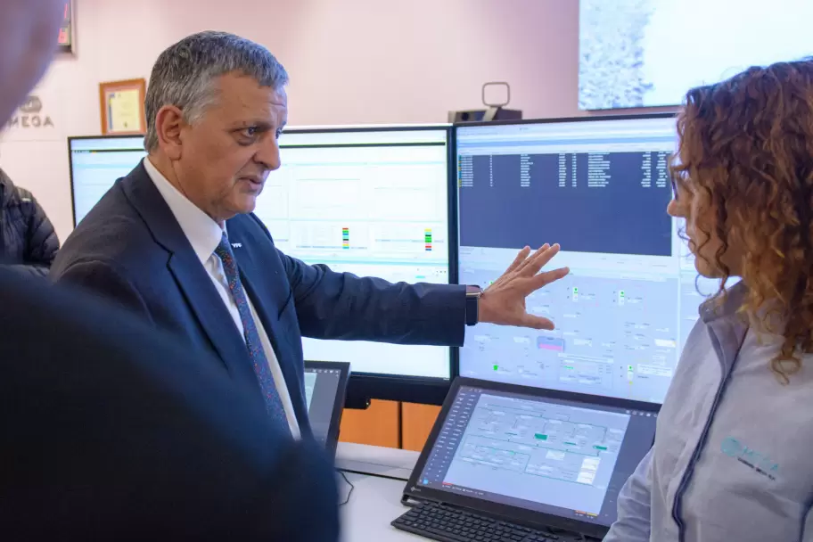 Mega inauguró una obra de USD 260 millones en Bahía Blanca
