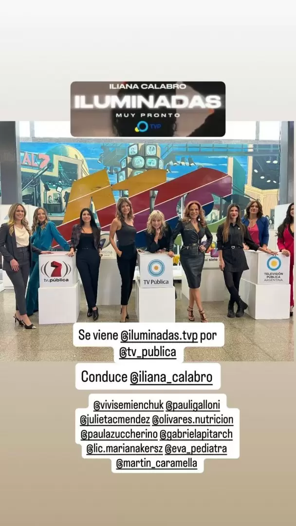 El equipo de mujeres que acompaña a Iliana Calabró