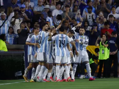 Argentina venci� a Islandia 3 a 0, en el amistoso previo a su debut en el Mundial 2026.