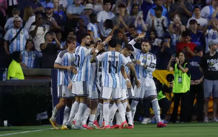 Argentina venci� a Islandia 3 a 0, en el amistoso previo a su debut en el Mundial 2026.