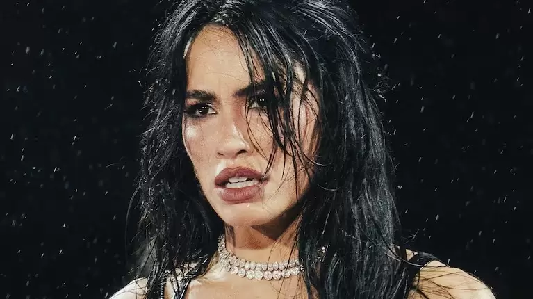 Lali Espósito emocionada